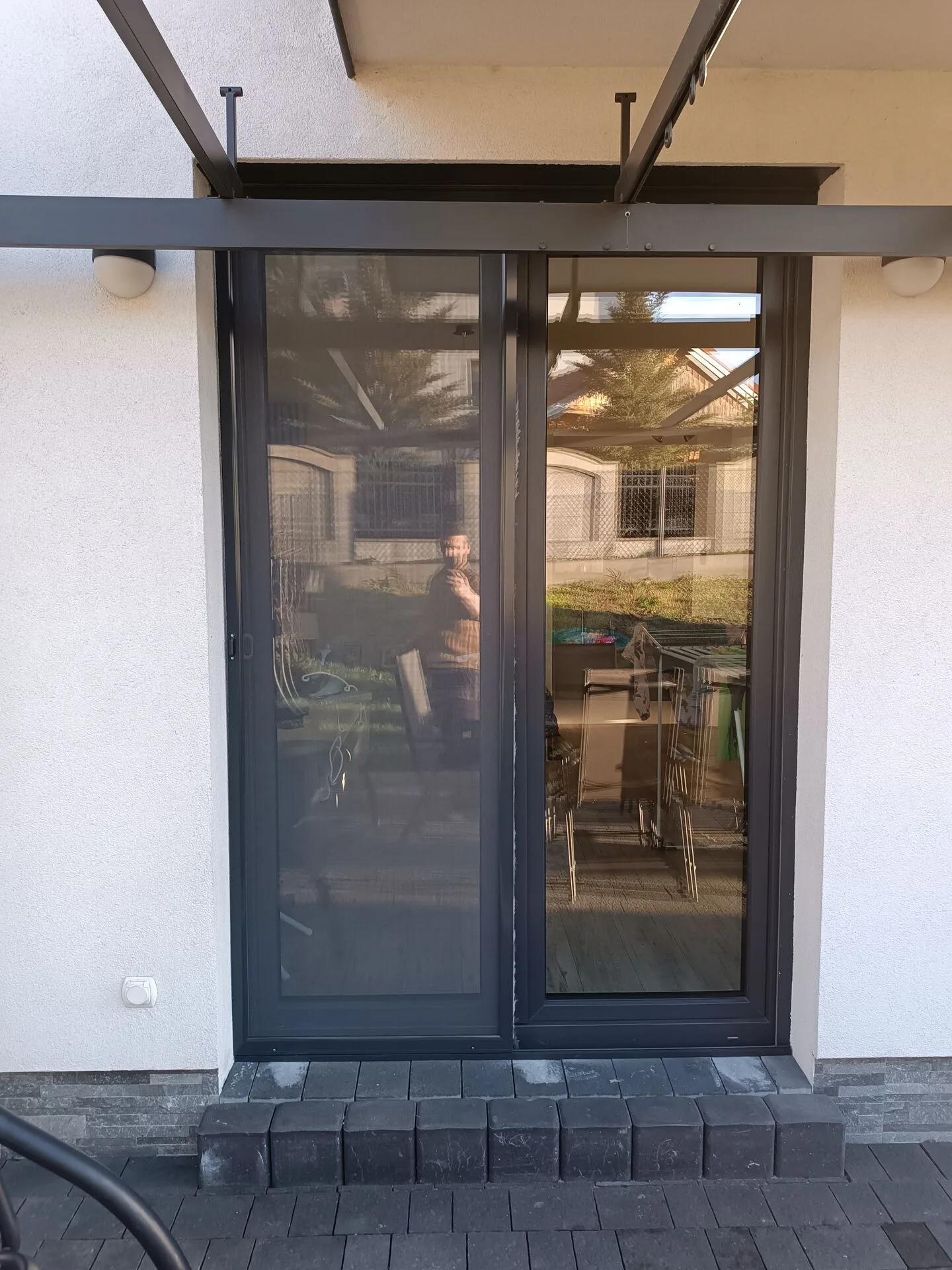 Moskitiery przesuwne – odporne na zwierzęta